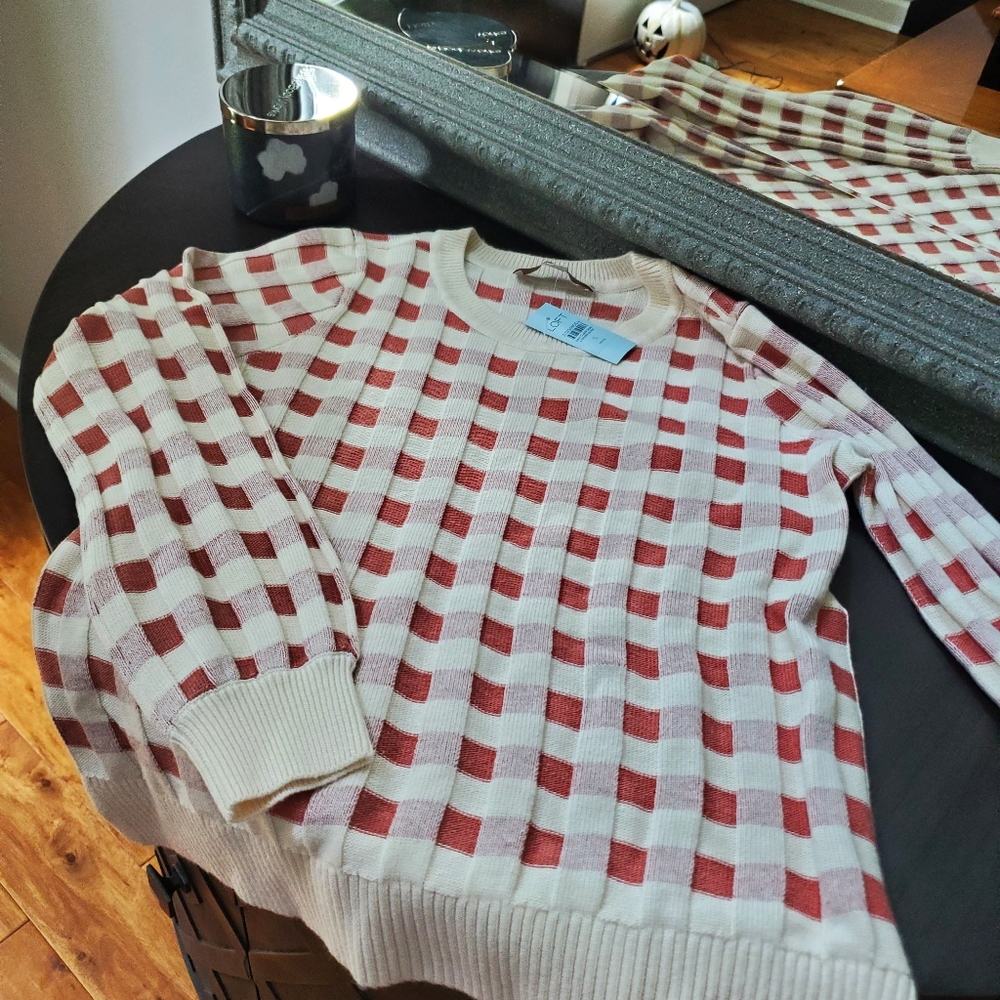 Gingham sweater